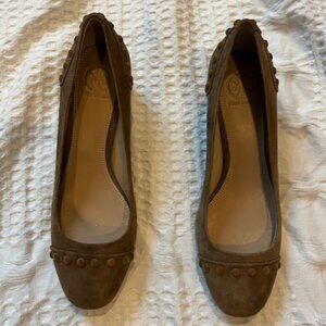 Tory Burch Taupe/Brown Suede Closed Toe Block Pump Heels Size 7.5M